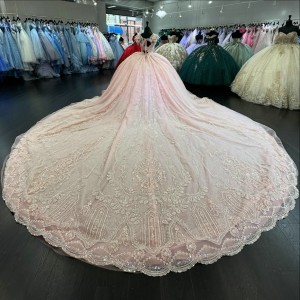 Ruffled Pink On White Quinceanera Dress Sleeveless Sweet 15 Gowns Sweetheart Neck Vestidos De 15 Anos