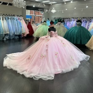 Dreamlike Pink Quinceanera Dress 2024 Off Shoulder Vestidos De Baile Formal Occasion Dresses Party Dress