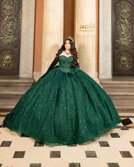 Emerald Green Quince Dress Sequin Lace Appliques Wear Pageant Sleeveless Sweet 15 Gowns Sweetheart Neck Birthday Party Dresses With Bow