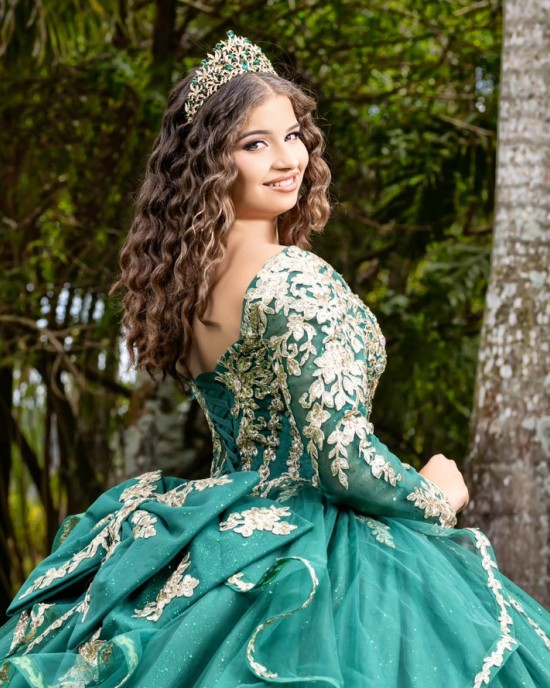 Fashion Emerald Green Quinceanera Dresses Long Sleeve Formal Party Gowns Sweetheart Sequined Lace Applique Ball Gown Prom