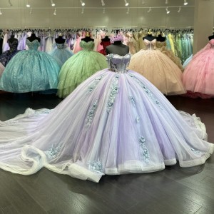 Luxury Lilac Quinceanera Ball Gown Dresses 3D Floral Lace Applique Sleeveless Sweet 16 Floor Length Party Prom Dress