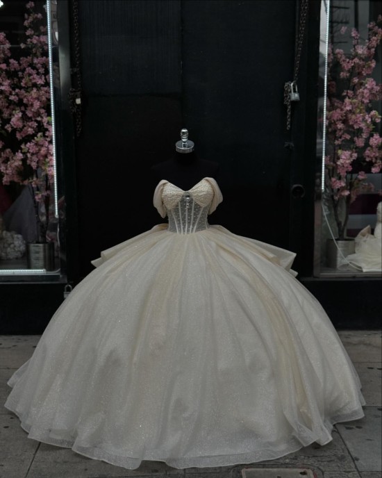 Off The Shoulder Champagne Gown For Sweet 16 Quinceanera Dresses With Bow On The Back