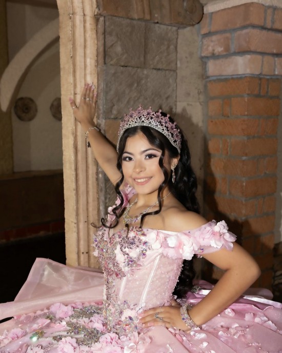 Off Shoulder Bow Quince Dress Pink Vestidos De 15 Anos Crystal Sweetheart Neck Vestidos De XV Anos With 3D Flowers