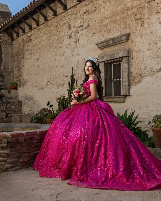 Off Shoulder Fuchsia Quinceanera Dress Sequin Birthday Party Gowns Sweetheart Neck Vestidos De 15 Anos With Bow