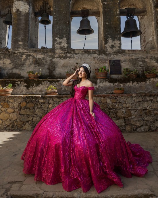 Off Shoulder Fuchsia Quinceanera Dress Sequin Birthday Party Gowns Sweetheart Neck Vestidos De 15 Anos With Bow