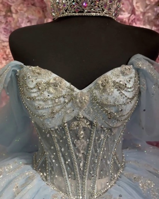 Off Shoulder Sky Blue Quinceanera Dress Sweet 15 Gowns Sequin Wear Pageant Sweetheart Neck Vestidos De 15 Anos With Bow