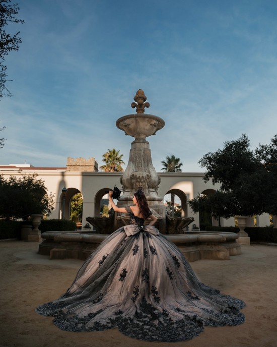 Off Shoulder Vestidos De 15 Anos Black Quinceanera Dress Lace Appliques Sweetheart Neck Girls Princess Dress With Bow