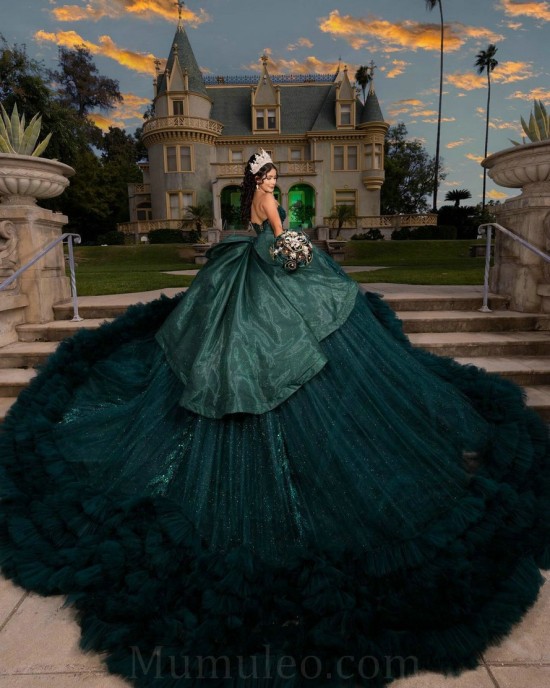 Ruffled Emerald Green Quince Dress Sleeveless Girls Ball Gown Lace Appliques Sweet 16 Dresses Sweetheart Neck Vestidos De 15 Anos