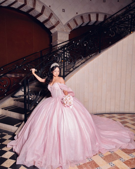 Sequin Off Shoulder Quince Dress Pink Vestidos De 15 Anos Pearl Sweetheart Neck Vestidos De XV Anos