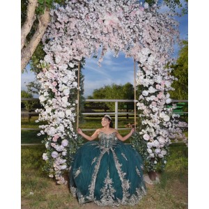 Spaghetti Strap Quince Dress Green Vestidos De 15 Anos Lace Appliques Sweetheart Neck Vestidos De XV Anos