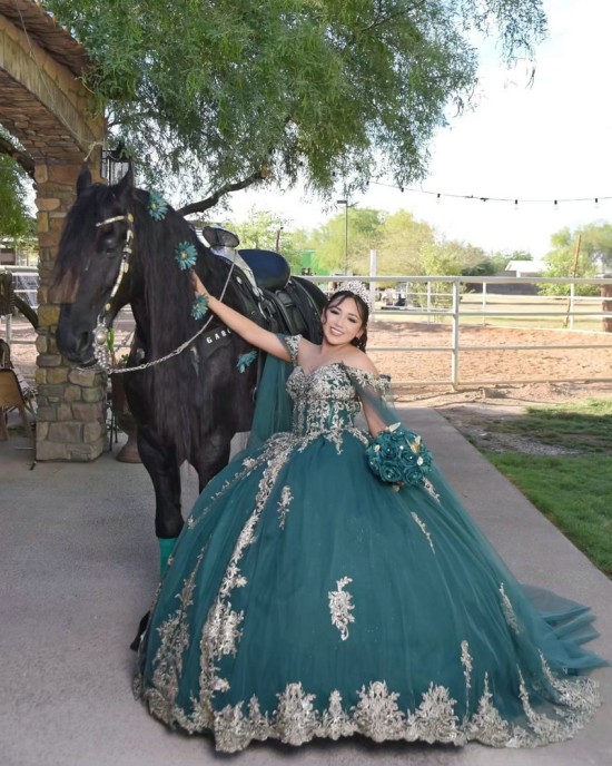 Spaghetti Strap Quince Dress Green Vestidos De 15 Anos Lace Appliques Sweetheart Neck Vestidos De XV Anos