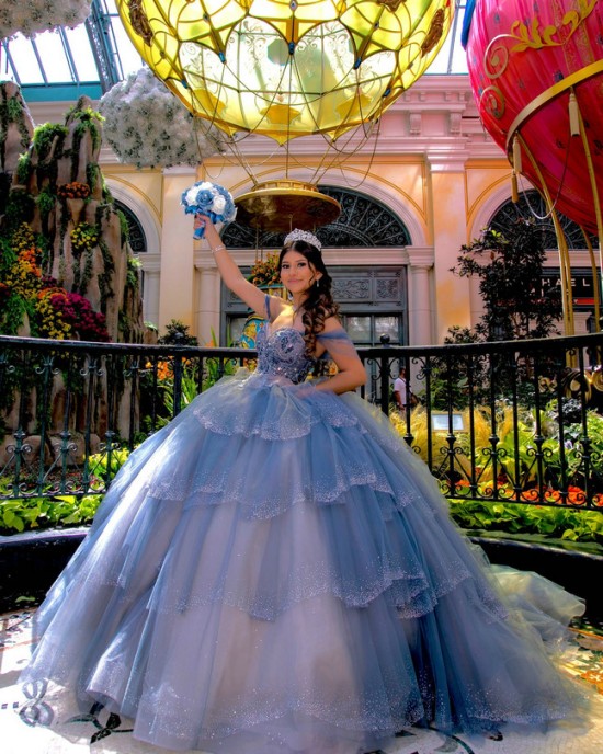 Strapless Gray Blue Quinceanera Dress Sequin Crystal Birthday Party Gowns Sweetheart Neck Tiered Vestidos De 15 Anos