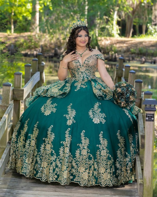 Sweetheart Neck Emerald Green Quinceanera Dress Sweet 15 Birthday Party Gown Sequin XV Anos Lace Appliques Off Shoulder Vestidos De 15 Anos