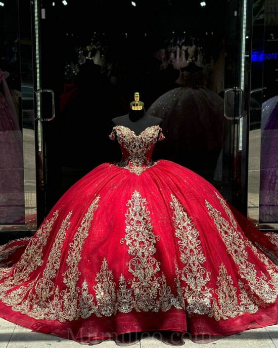 V Neck Red Quince Dress Lace Appliques Wear Pageant Off Shoulder Vestidos De 15 Anos Sequin Instagram Gowns