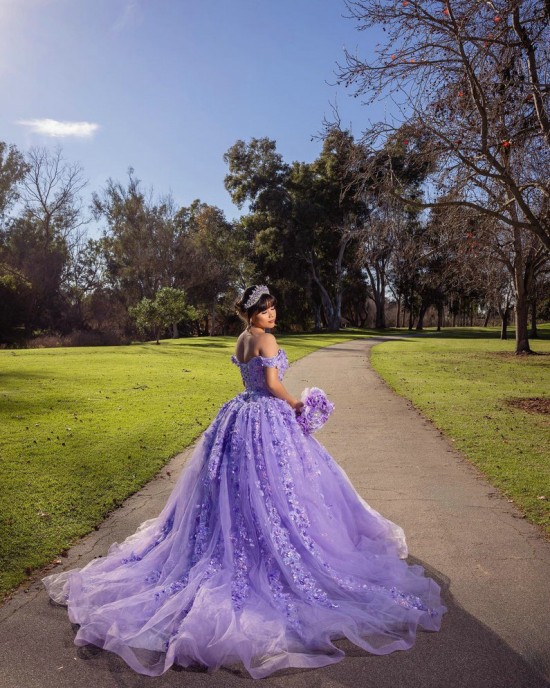 Off Shoulder Beading Lace Appliques Lavender Quinceanera Dresses With 3D Floral Appliqués