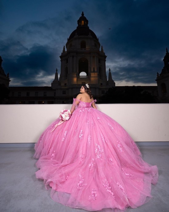 Sweetheart Neckline Off Shoulder Ball Gown Lace Appliques Pink Quinceanera Dresses