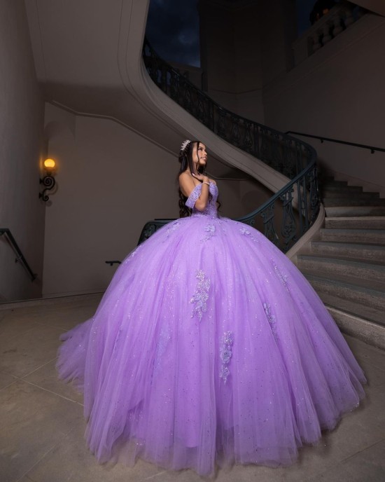 Sweetheart Neckline Ball Gown Off Shoulder Sequin Lilac Quinceanera Dresses