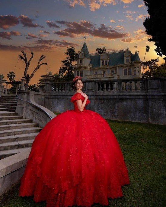 Sweetheart Neckline Lace Appliques Off Shoulder Ball Gown Red Quinceanera Dresses