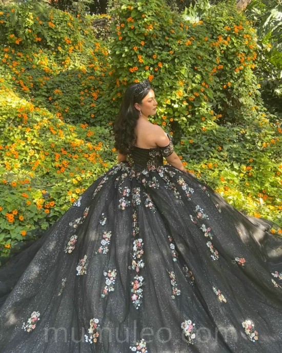 Black Quinceanera Dress Off Shoulder Vestidos De 15 Anos 3D Flowers Wear Pageant Sweetheart Neck Sweet 15 Prom Party Dresses