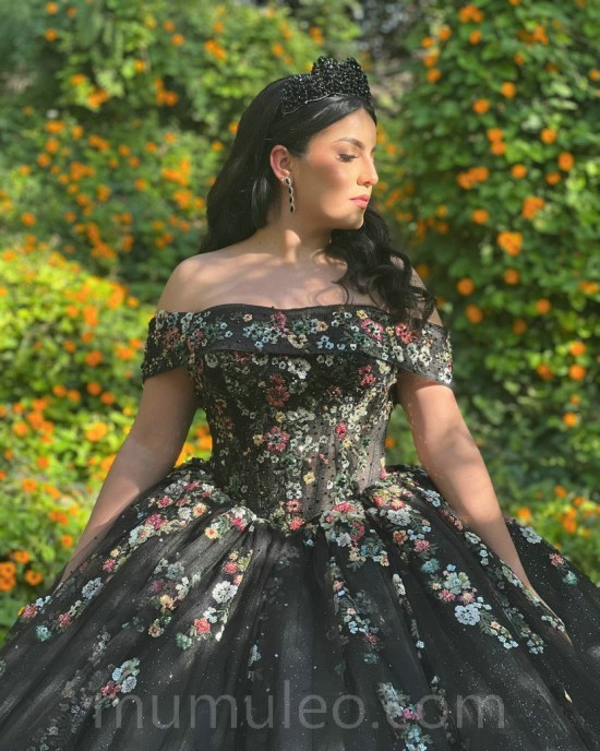 Black Quinceanera Dress Off Shoulder Vestidos De 15 Anos 3D Flowers Wear Pageant Sweetheart Neck Sweet 15 Prom Party Dresses