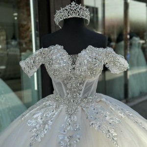 Lace Appliqued Ivory Quinceanera Dresses Off The Shoulder