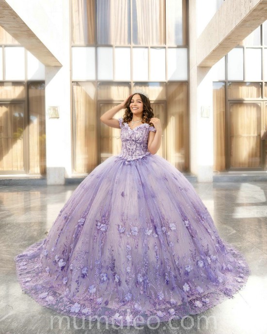 Lilac Quince Dress Sequin Sleeveless Girls Ball Gown Sweet 16 Dresses Sweetheart Neck Lace Appliques Women 2024 Ball Gown