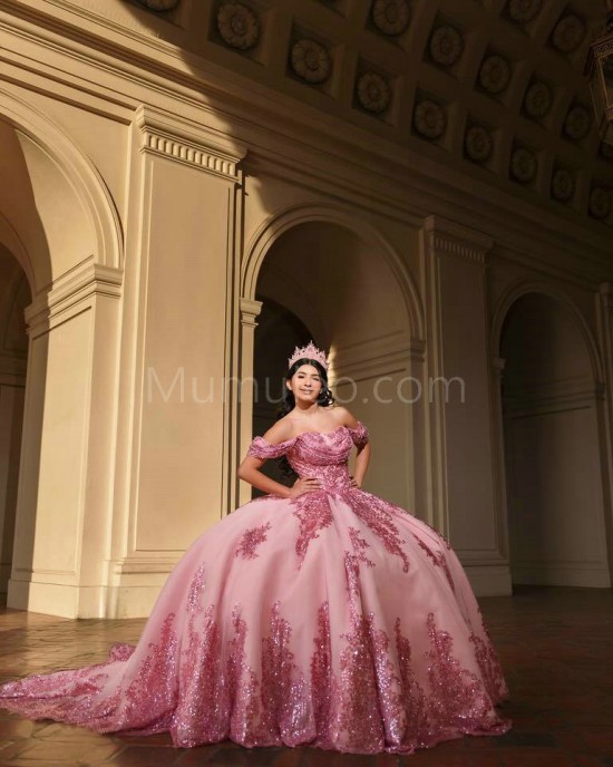 Off Shoulder Pink Quinceanera Dresses Pearl Sweetheart Neck Lace Appliques 15 Dress