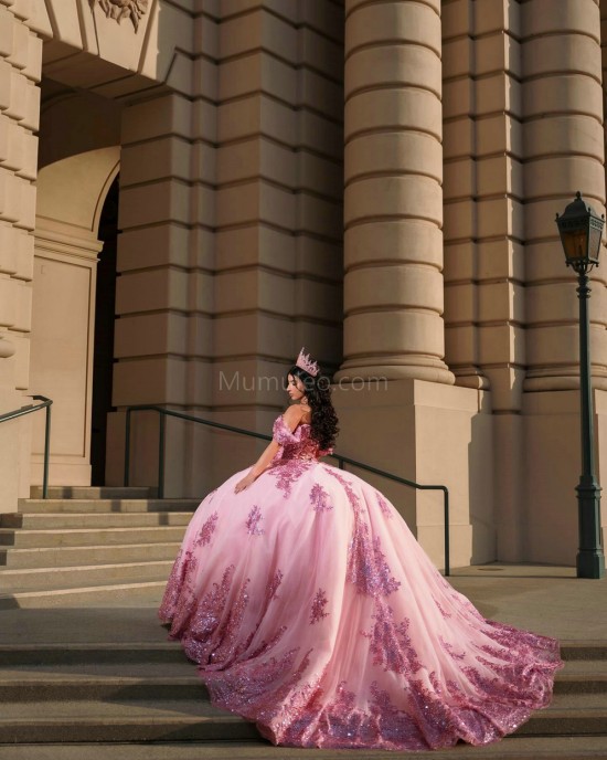 Off Shoulder Pink Quinceanera Dresses Pearl Sweetheart Neck Lace Appliques 15 Dress