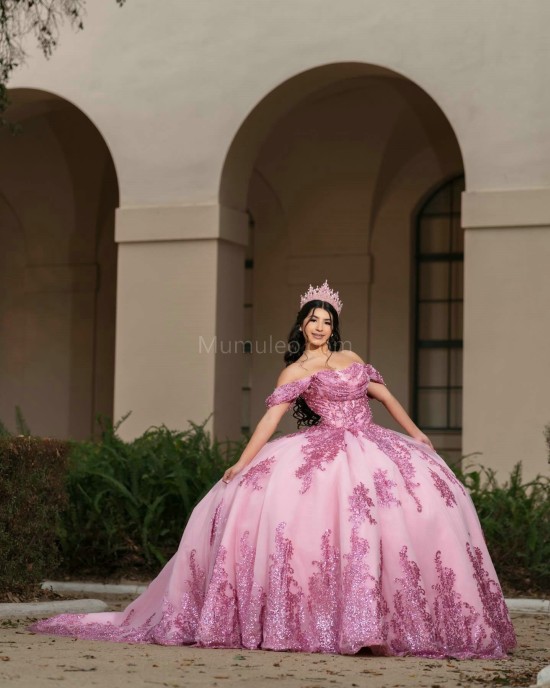 Off Shoulder Pink Quinceanera Dresses Pearl Sweetheart Neck Lace Appliques 15 Dress