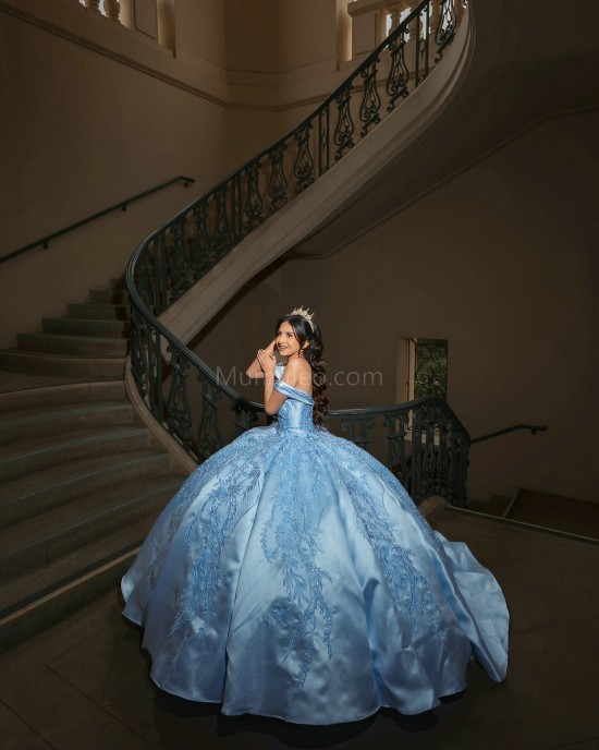 Off Shoulder Sky Blue Quinceanera Dresses Lace Appliques Sweetheart Neck 15 Dress