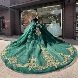 Off the Shoulder Long Tail Mexican Green Quinceanera Dresses With Gold Appliques