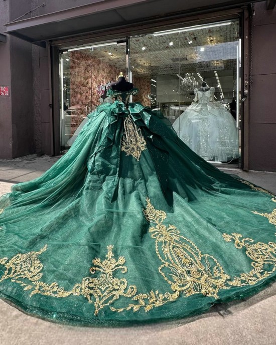 Off the Shoulder Long Tail Mexican Green Quinceanera Dresses With Gold Appliques