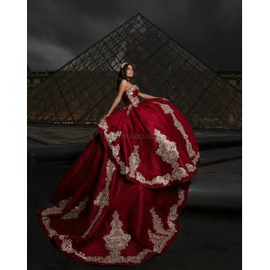 Sleeveless Red Quinceanera Dresses Lace Appliques V Neck 15 Dress