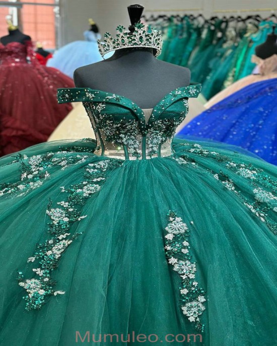 See Through Bodice Instagram Emerald Green Quince Dress 15 Dresses