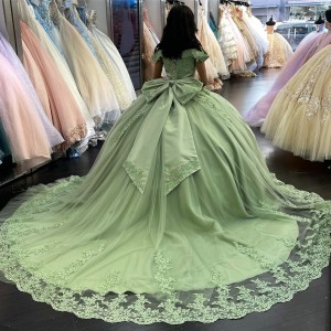 Classic Off The Shoulder Green Quinceanera Dresses With Bowtie On Back