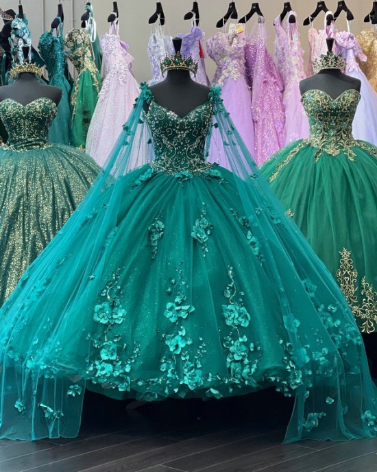 Floor Length Custom Made Green Quinceanera Dresses With Cape