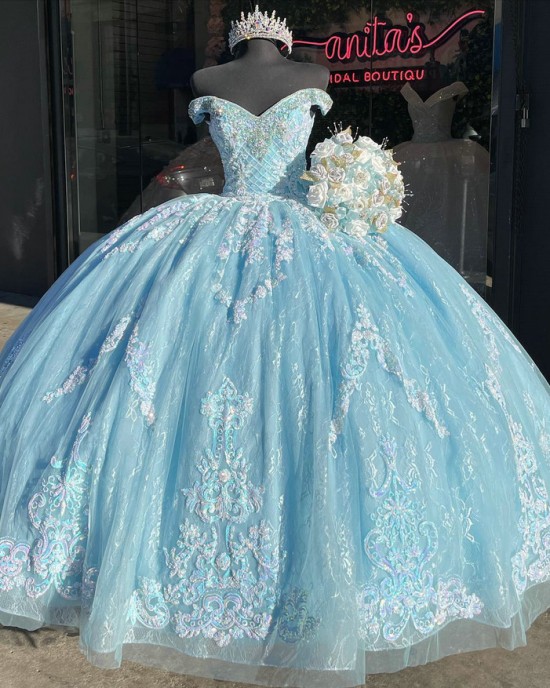 Floor Length Lace Light Sky Blue Quinceanera Dresses Customize