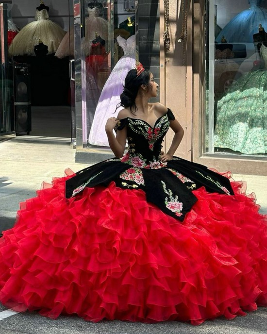 Black And Red Ruffled Quinceanera Dresses Off Shoulder Lace Appliqued Pearl 15 Dress