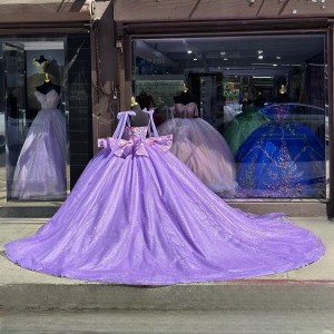 Cape Sleeve Purple Quinceanera Dresses Lace Appliqued Sweetheart Neckline 15 Dress