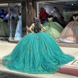 Off Shoulder Verdigris Quinceanera Dresses Lace Appliques V Neck 15 Dress