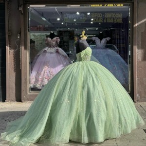 Sweetheart Neck Crystal Sage Green Quinceanera Dresses Off Shoulder Sequin 15 Dress