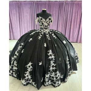 White And Black Quinceanera Dresses Off Shoulder Lace Appliqued 15 Dress With Bow