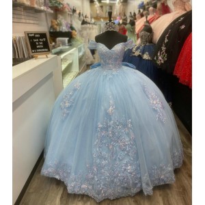 Glitter Crystal Sky Blue Quince Dresses Sweetheart Neck Ball Gown Lace Appliques 15 Dress With Bow