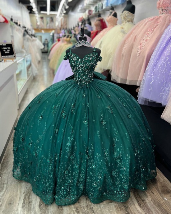 Spaghetti Strap Green Quince Dresses Lace Appliques 15 Dress Sweetheart Neck Ball Gown