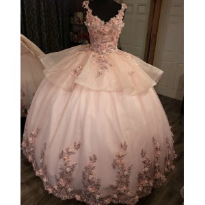 Spaghetti Strap Pink Quince Dresses Pearl 15 Dress V Neck Ball Gown With 3D Floral Appliques