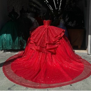 Spaghetti Strap Red Quinceanera Dresses Sweetheart Neck Ball Gown Metallic Sequin 15 Dress