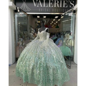 Bell Sleeves Green On White Quinceanera Dress Sweetheart Neck 15 Dresses Metallic Sequin Ball Gown With Bow