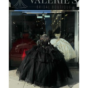 Layer Black Quinceanera Dresses Lace Appliques Ball Gown V Neck Long Sleeve15 Dress With Bow