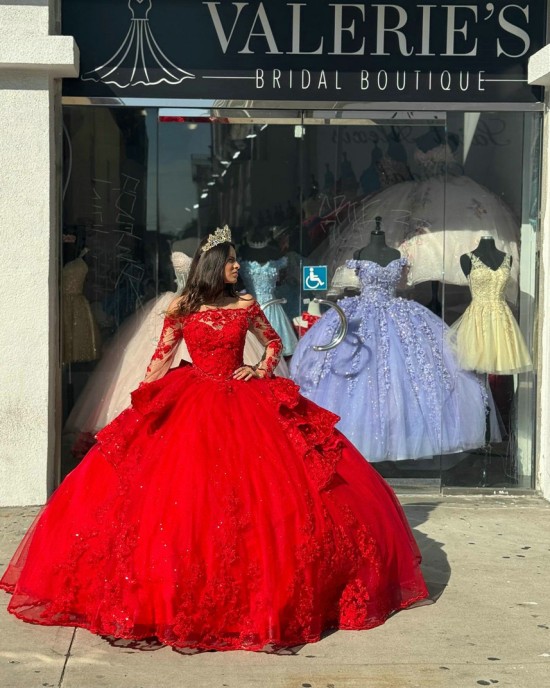 Long Sleeve Red Quince Dresses Lace Appliques 15 Dress Square Collar Ball Gown With Bow