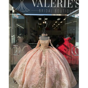 Long Sleeve Rose Gold Quinceanera Dress Scoop Neck 15 Dresses Metallic Sequin Ball Gown With Bow